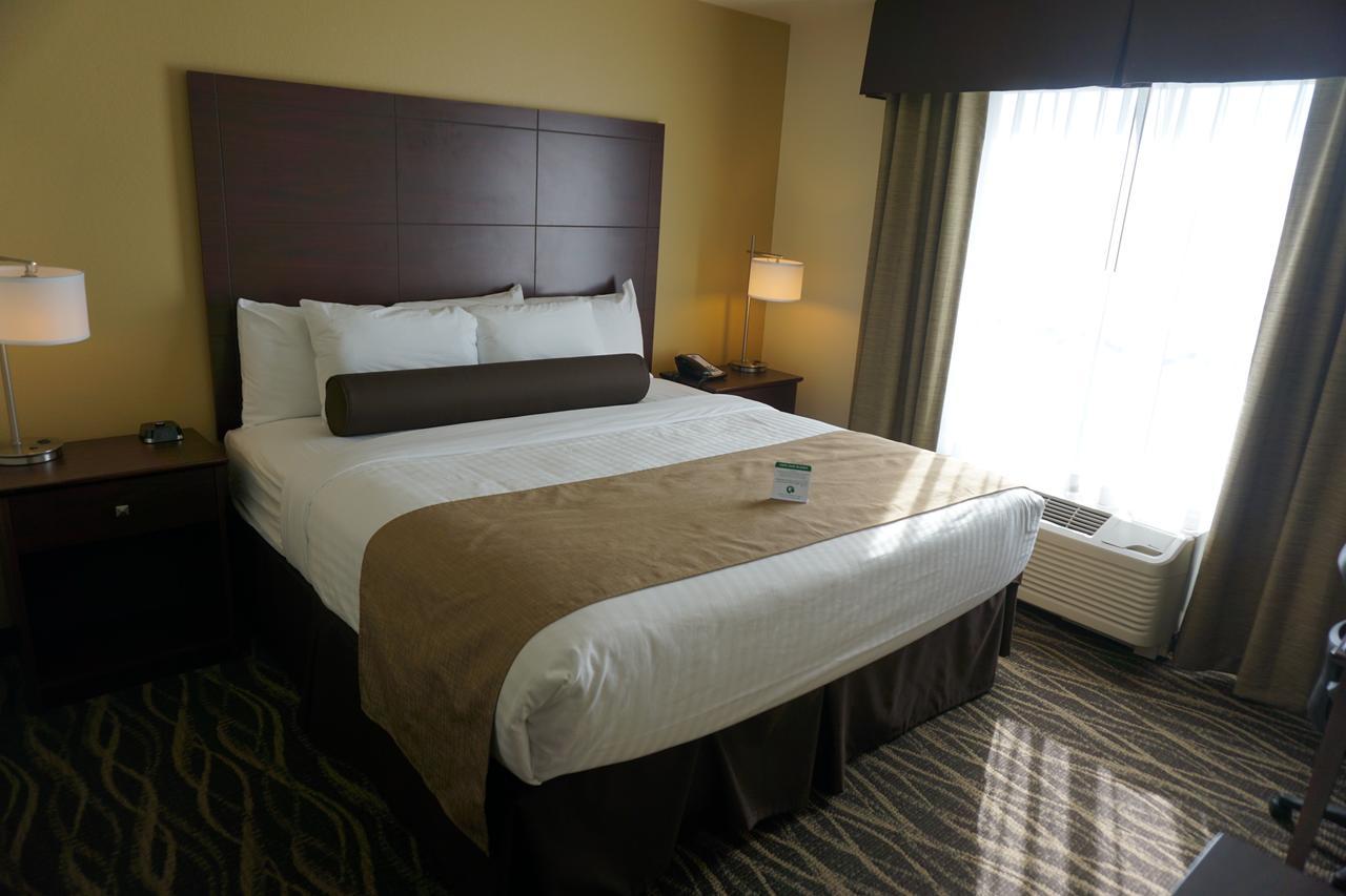 Cobblestone Hotel & Suites - Chippewa Falls Eksteriør billede