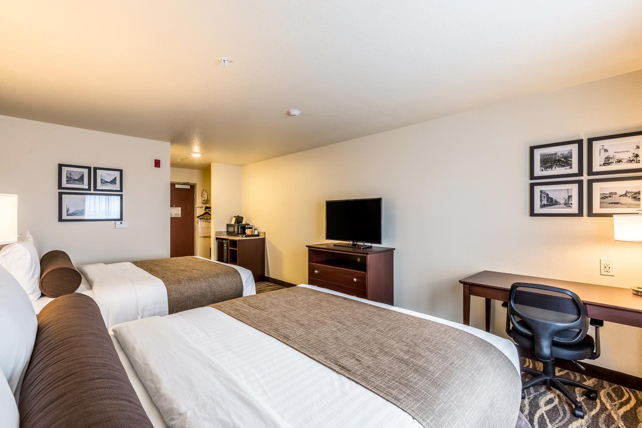Cobblestone Hotel & Suites - Chippewa Falls Eksteriør billede
