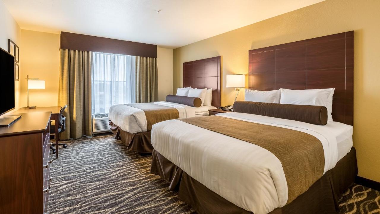 Cobblestone Hotel & Suites - Chippewa Falls Eksteriør billede